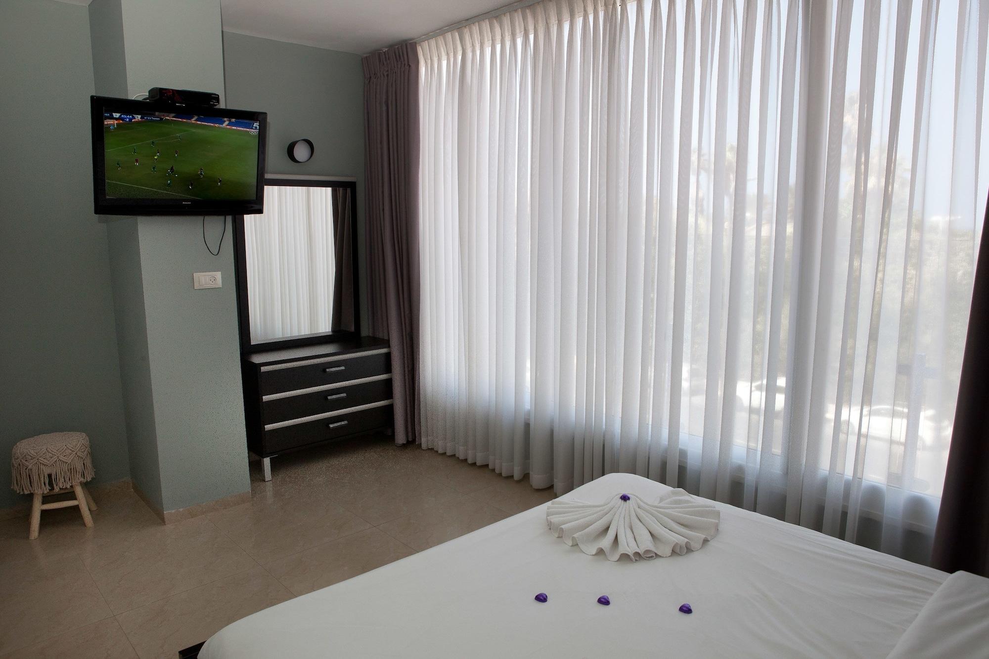 Liber Apartments By Raphael Hotels Tel Aviv Exterior photo